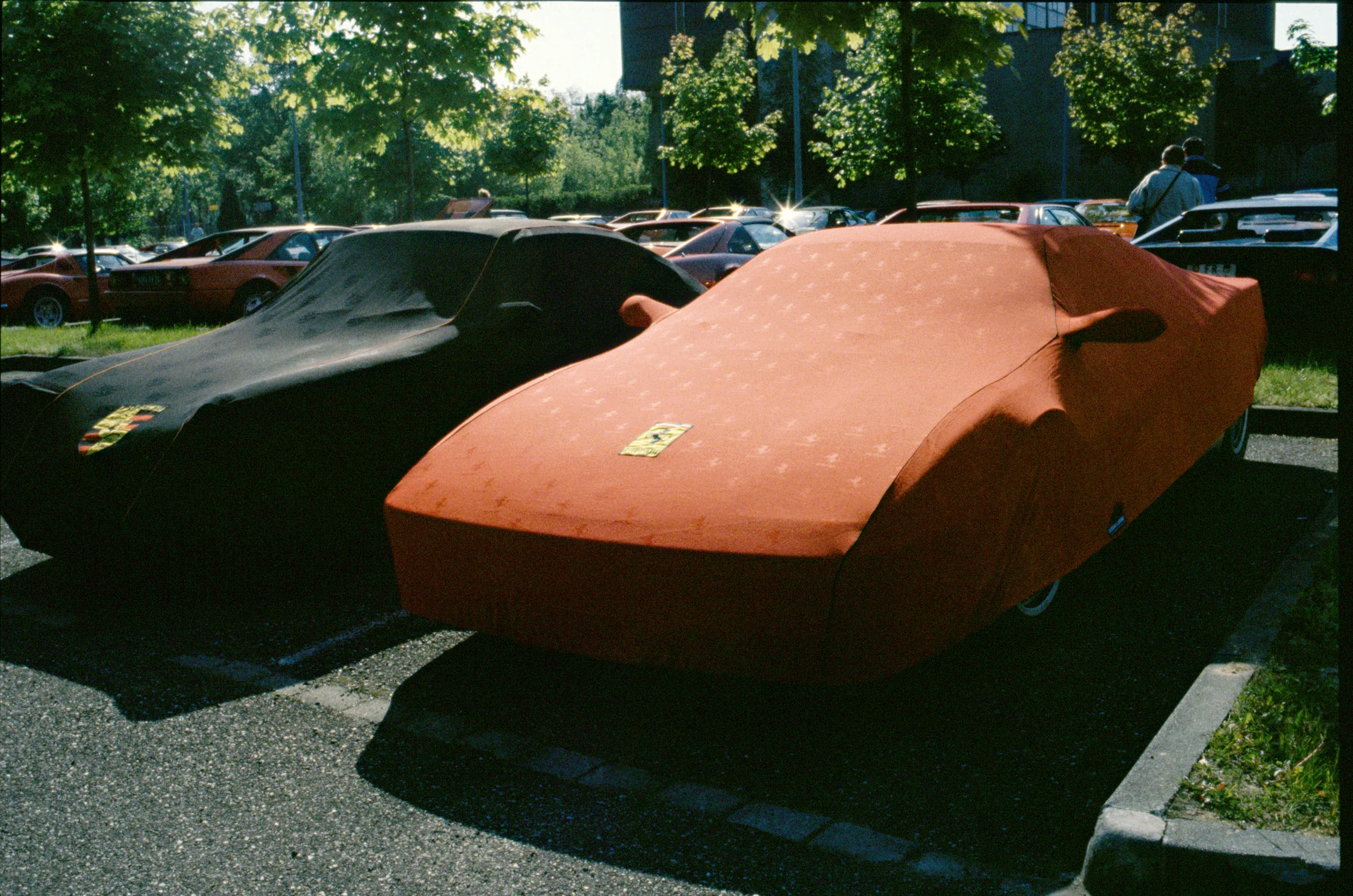 Housses de voiture sur mesure Ferrari et Porsche