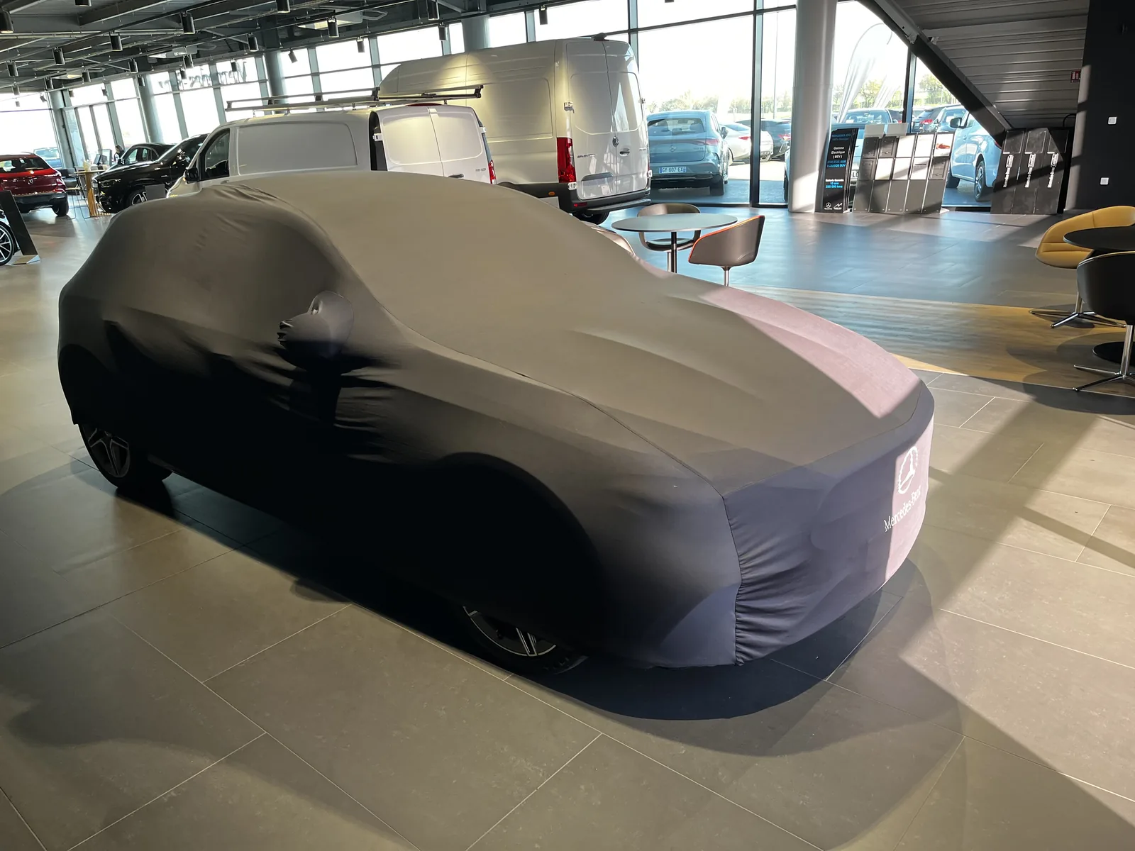 Housse de voiture sur mesure Mercedes-Benz en concession